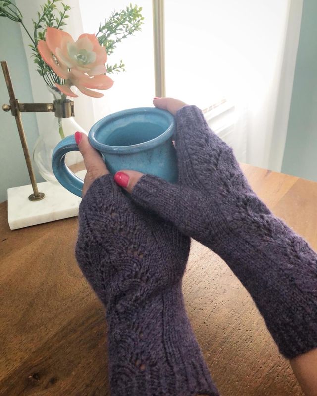 Fingerless gloves