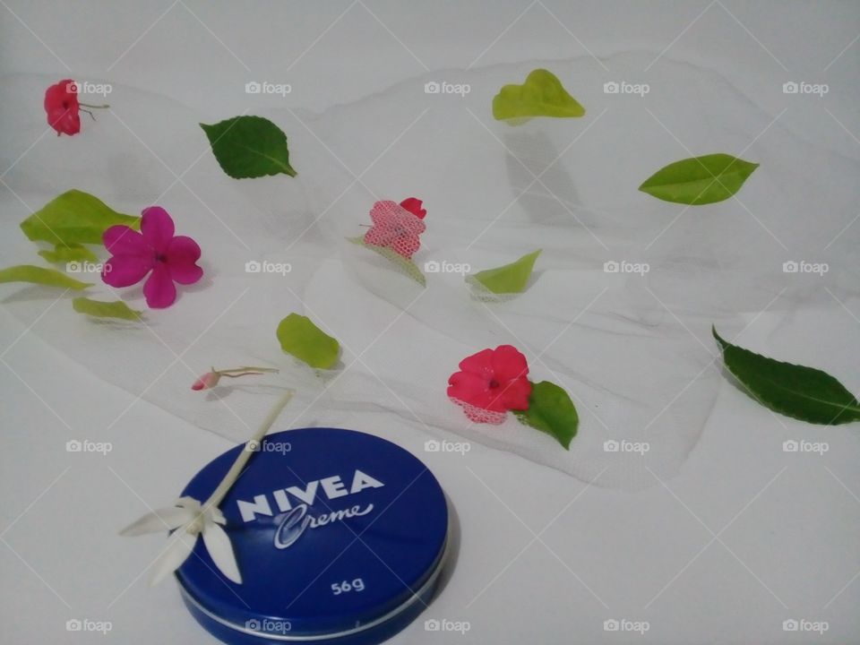 Nivea . care and happiness