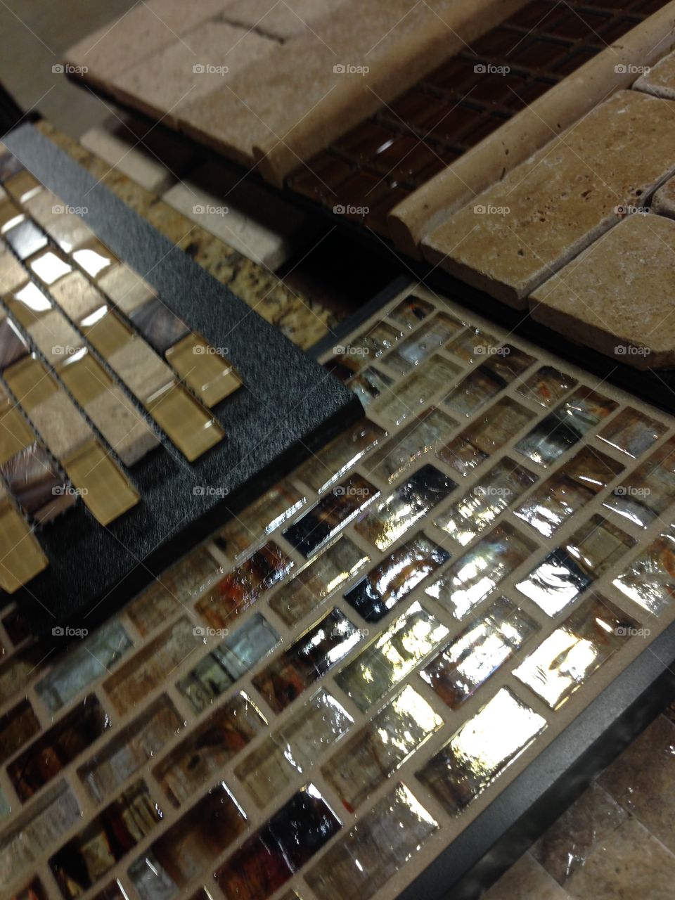 Glass tile