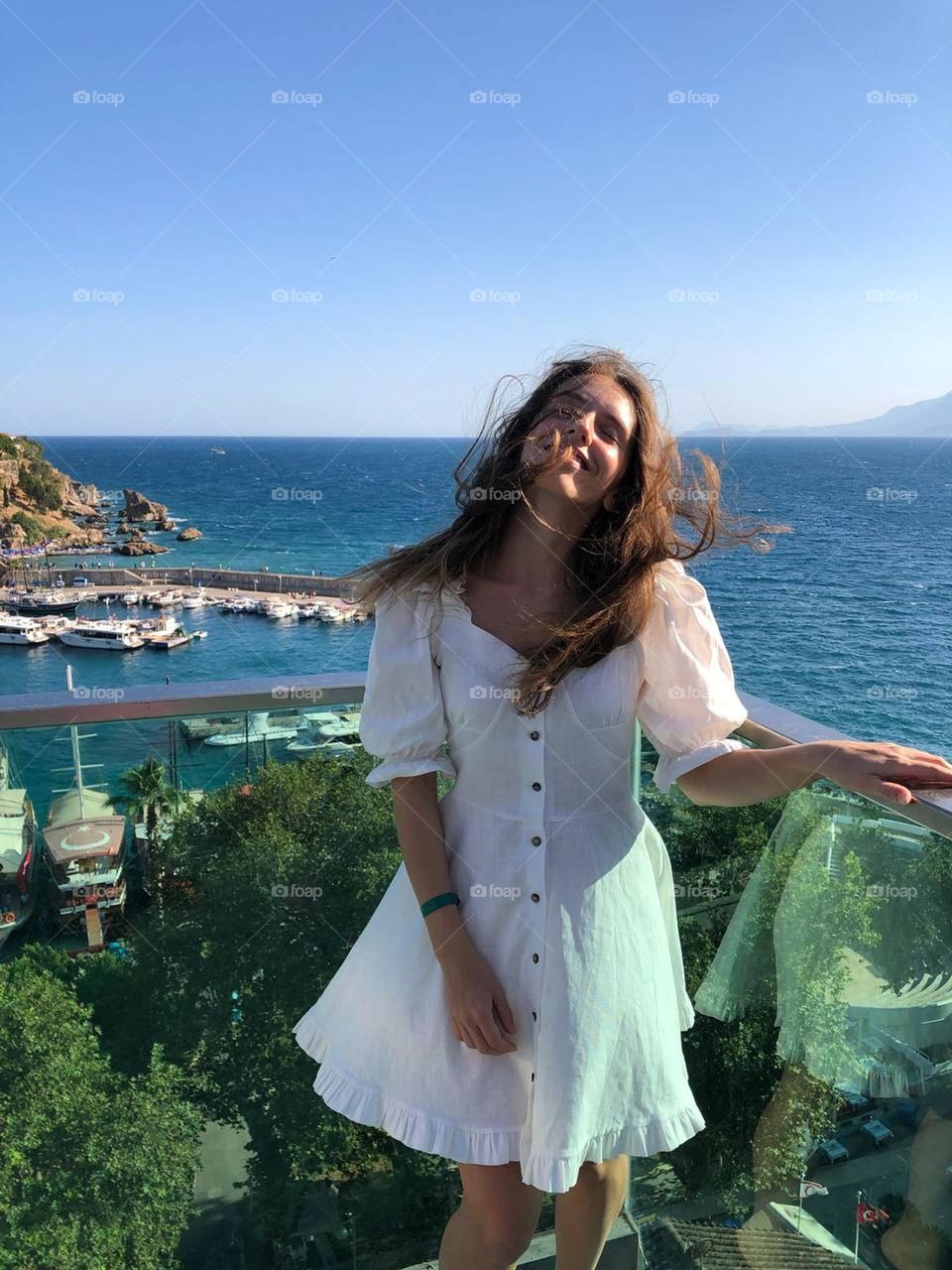 Beautiful girl with sea in good moment 