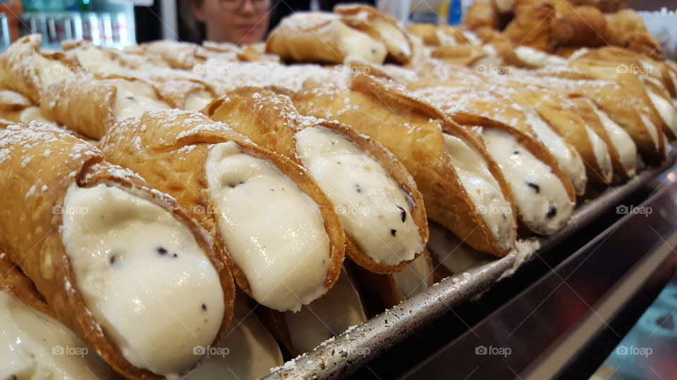 Cannoli