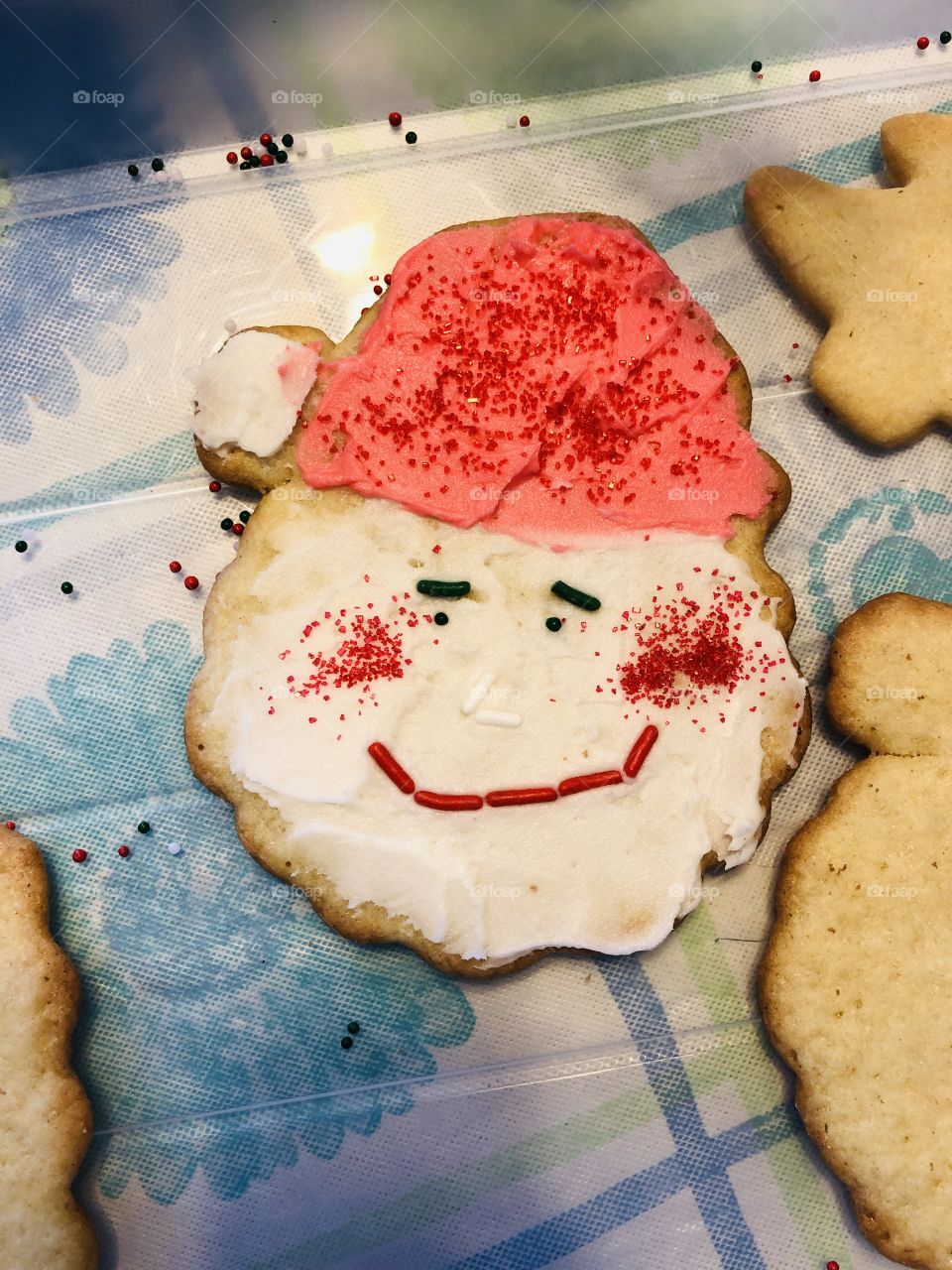 Santa Christmas cookie. Christmas cookie decorating fun! 