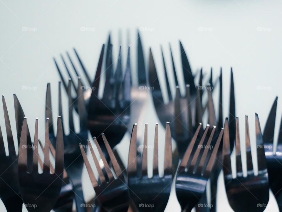 Chaotic standing forks