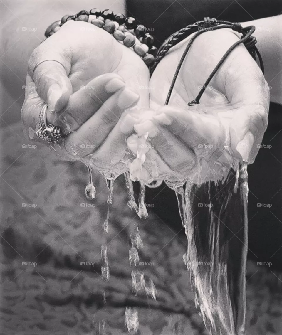 hands