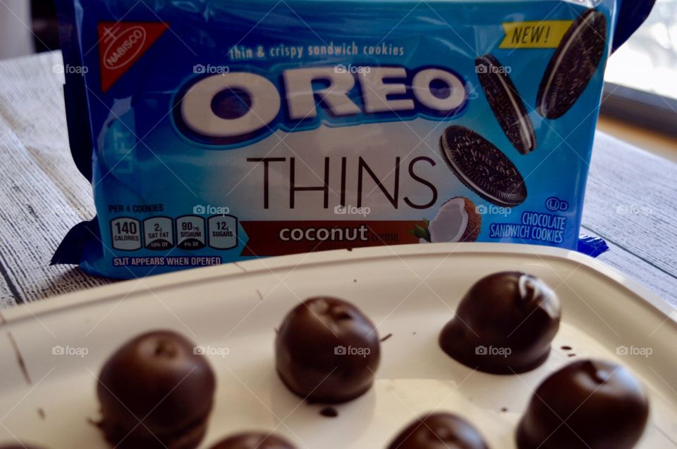 Coconut Oreo Thins chocolate truffle balls