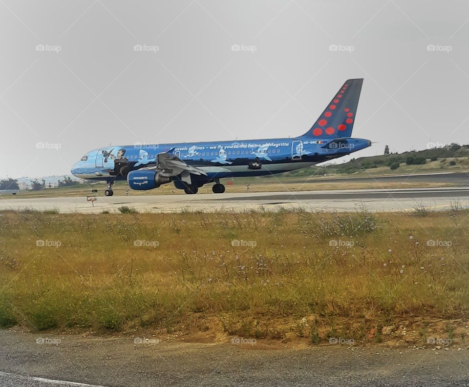 A320-200 Brussels Airlines "Magritte" livery