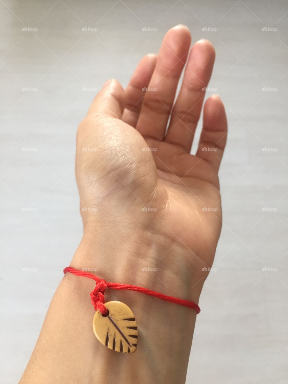 Handmade band bracelet with leaf