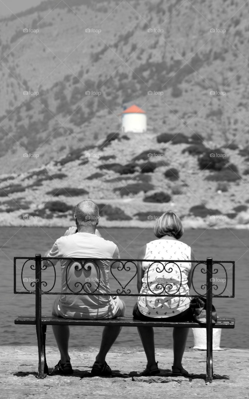 #couple #vacations #sea #simi