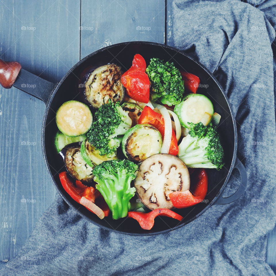 fried vegetable on the cooking pen