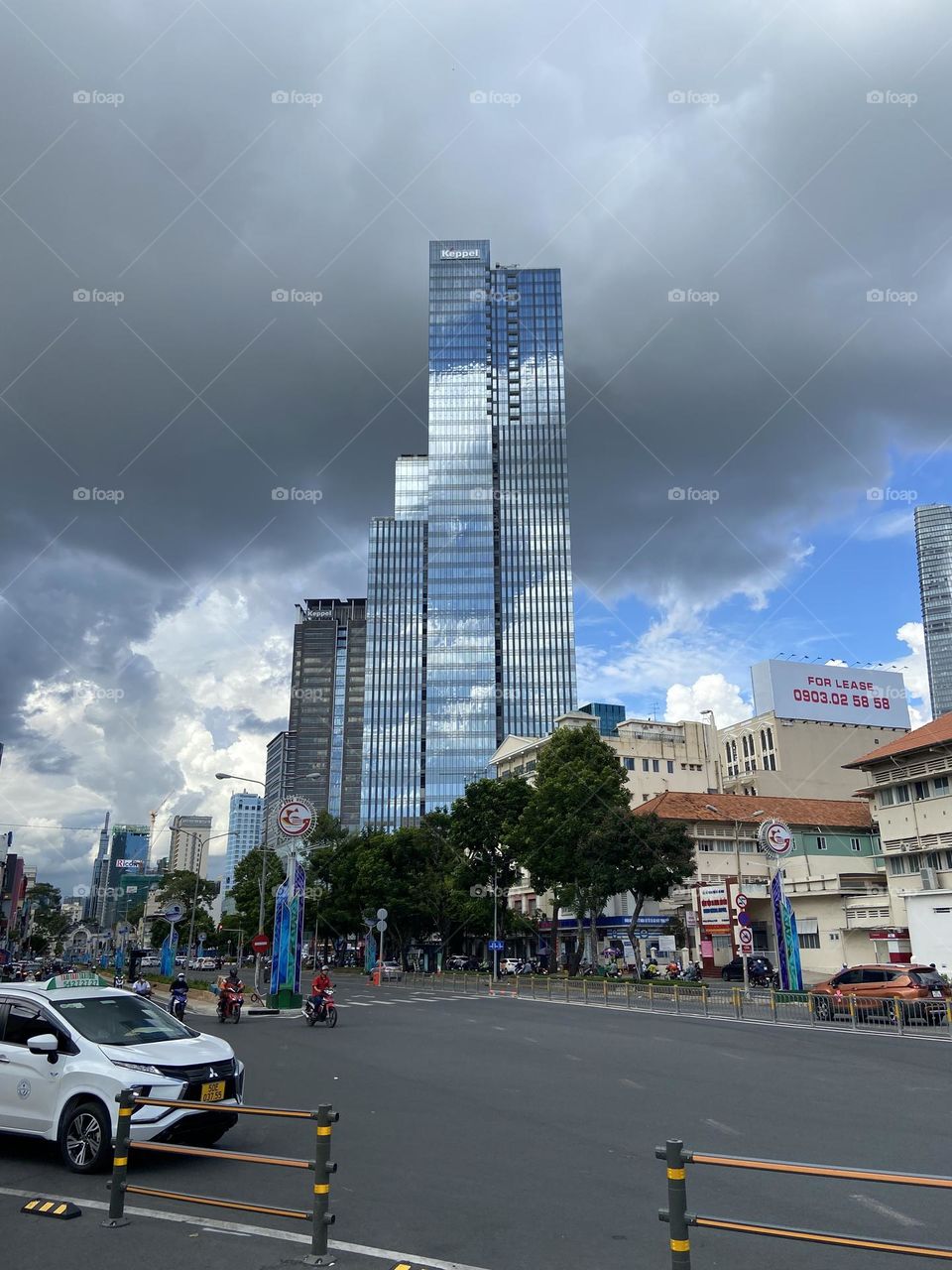 Tall glassy reflective sky scrapers 