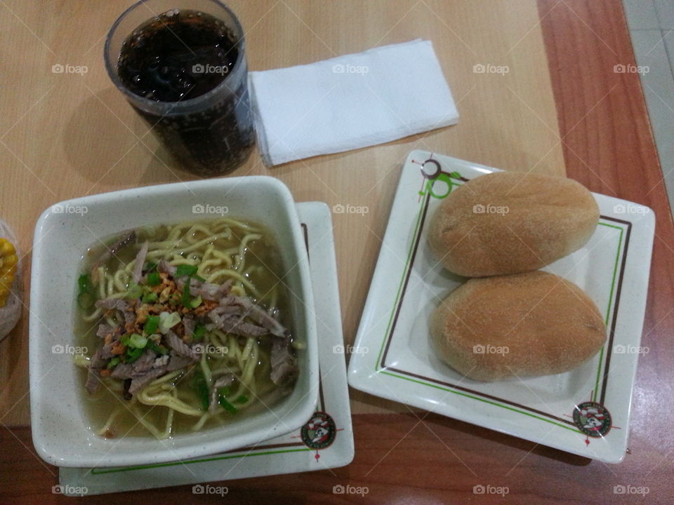 la paz batchoy. a noodle based soup popular in visayas