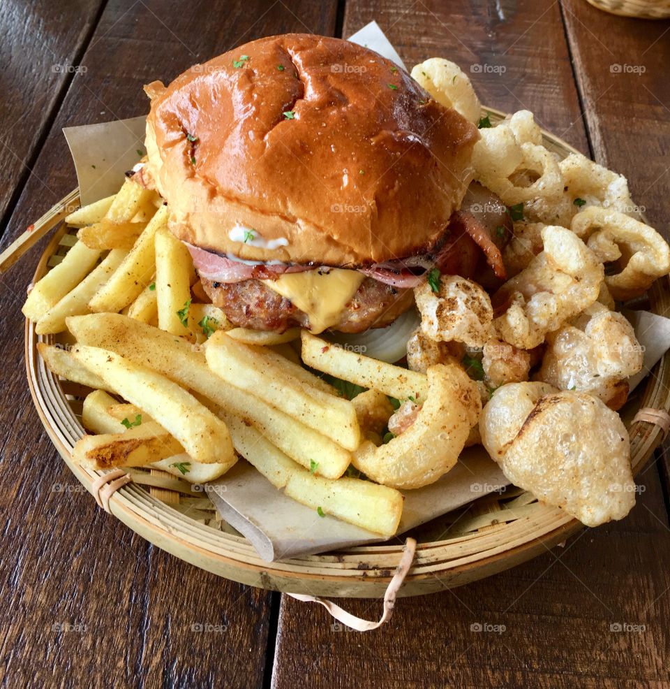 Pork burger with bacon