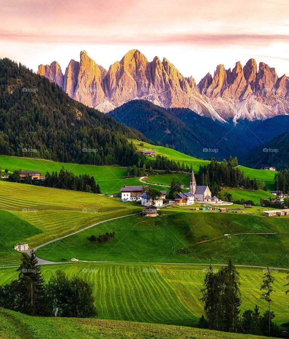 Glory be to God, the magnificent and picturesque view and the natural green trees are a view that is nothing more wonderful than it