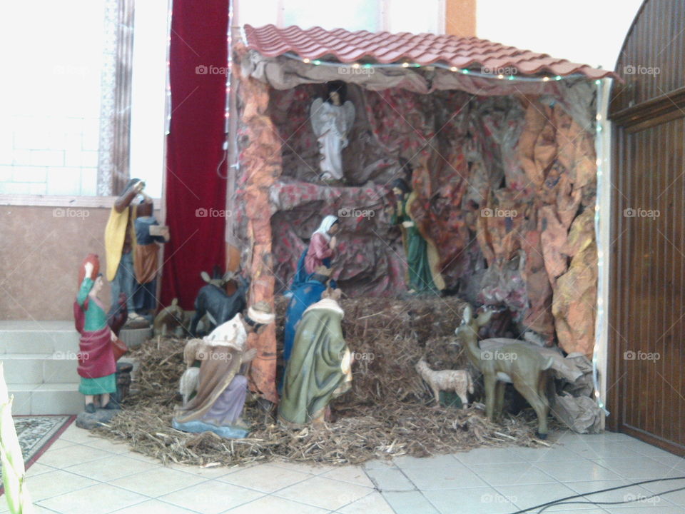 Birth (Jose and Maria before the arrival of the child Jesus)