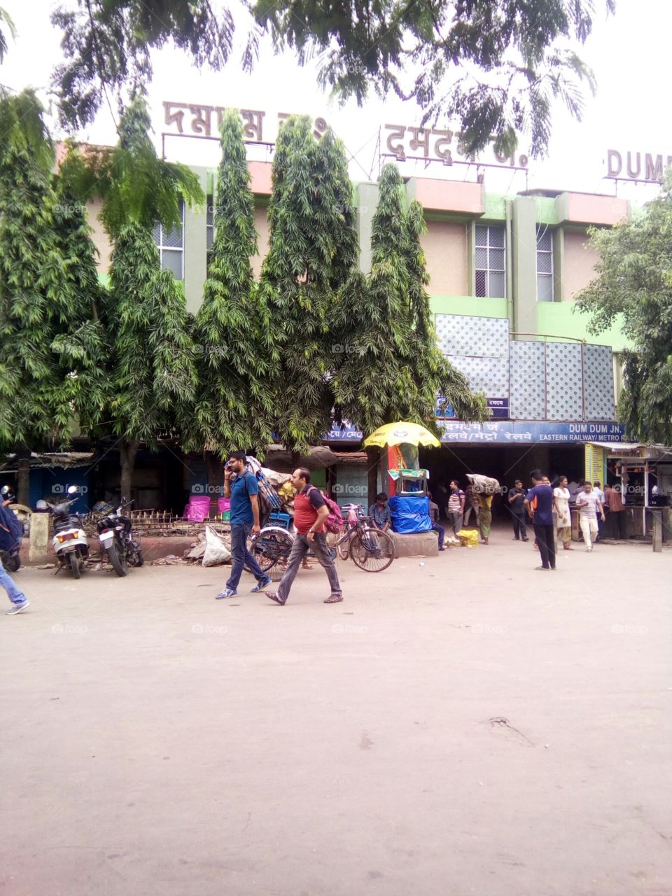 Busy station at Kolkata