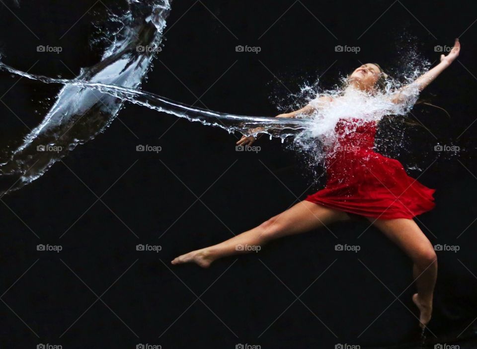 Dance partner (water)