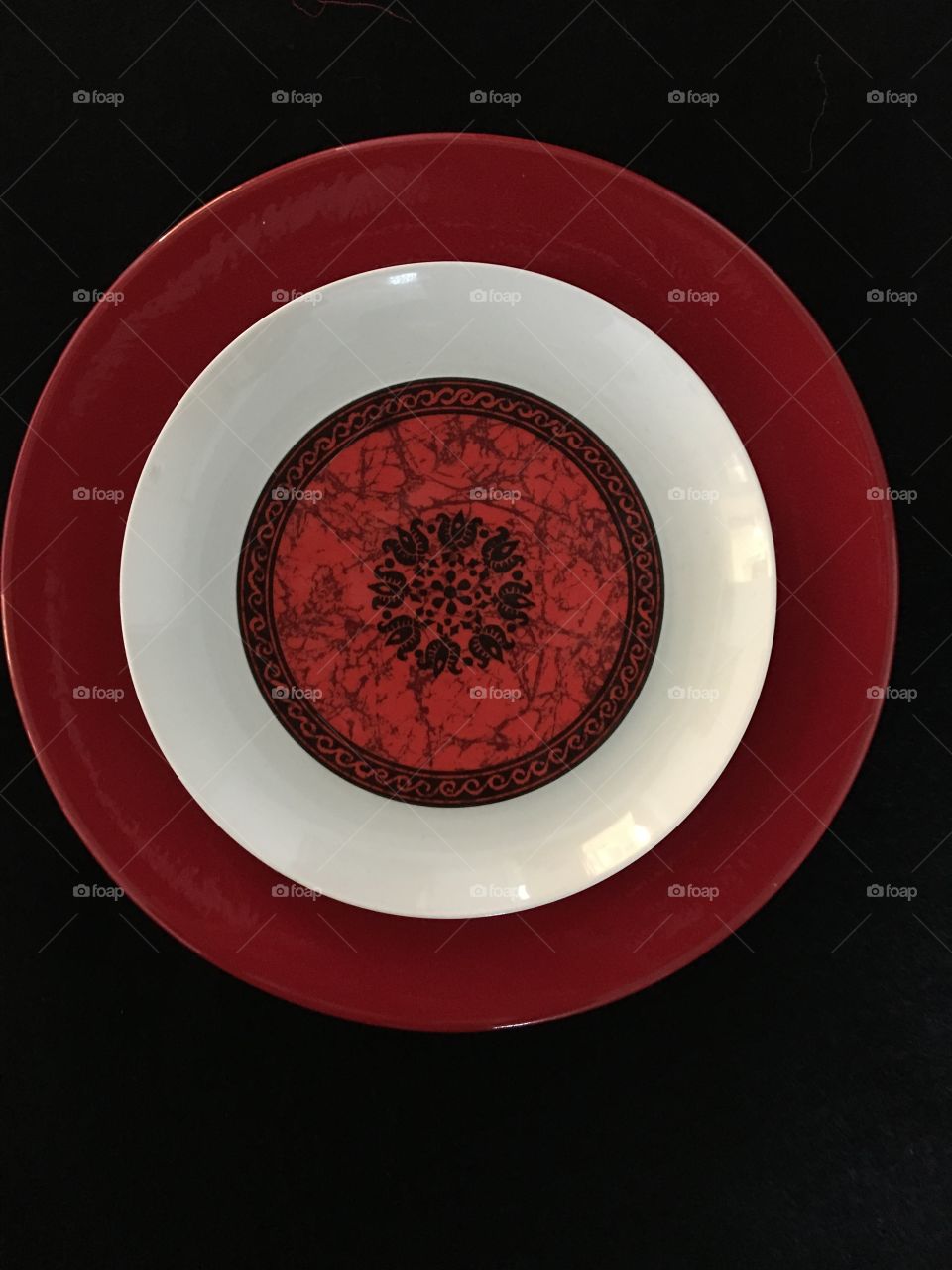 Red Spanish design plate