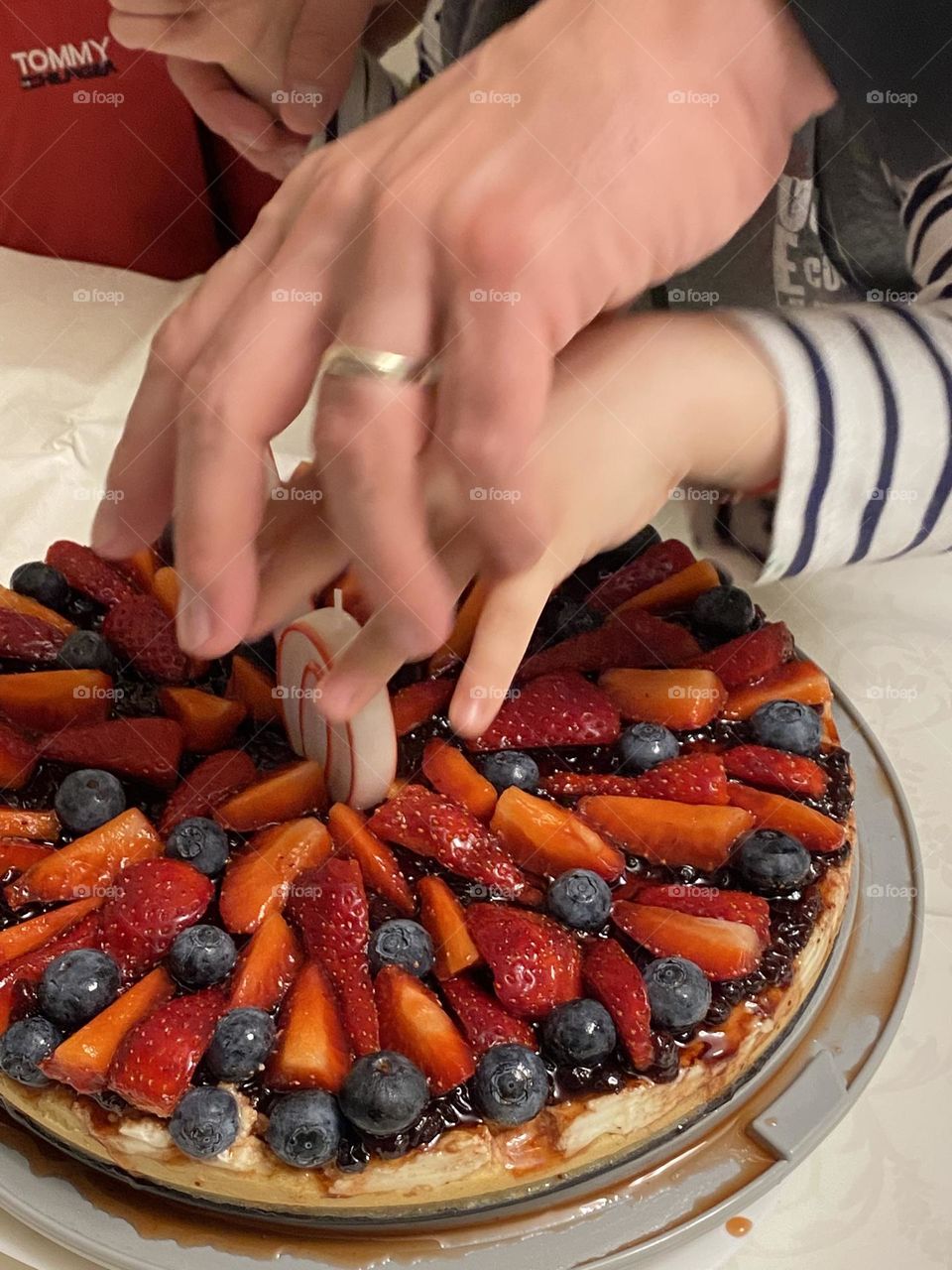 Birthday cake with berries 