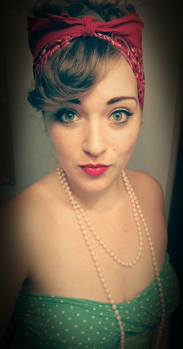 I love the pinup look
