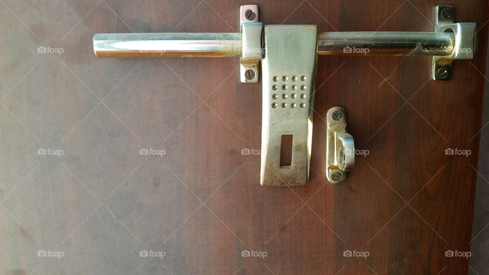 door lock key latch