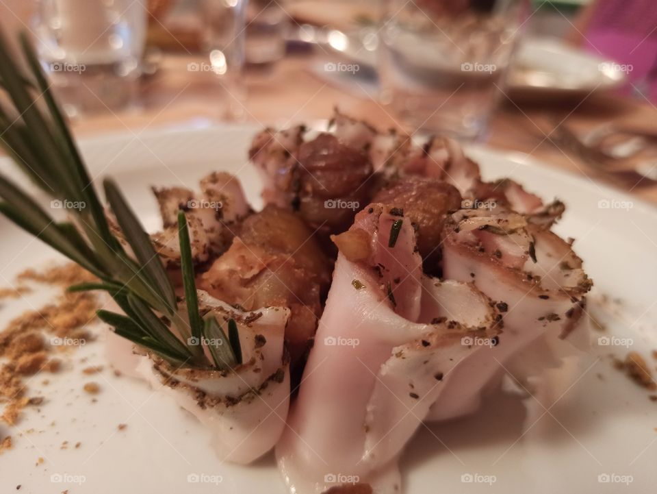 Lardo con castagne e miele