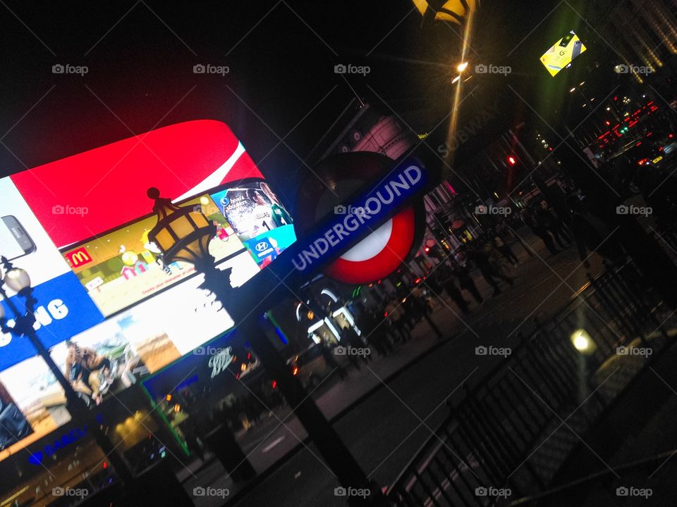 Piccadilly circus at night