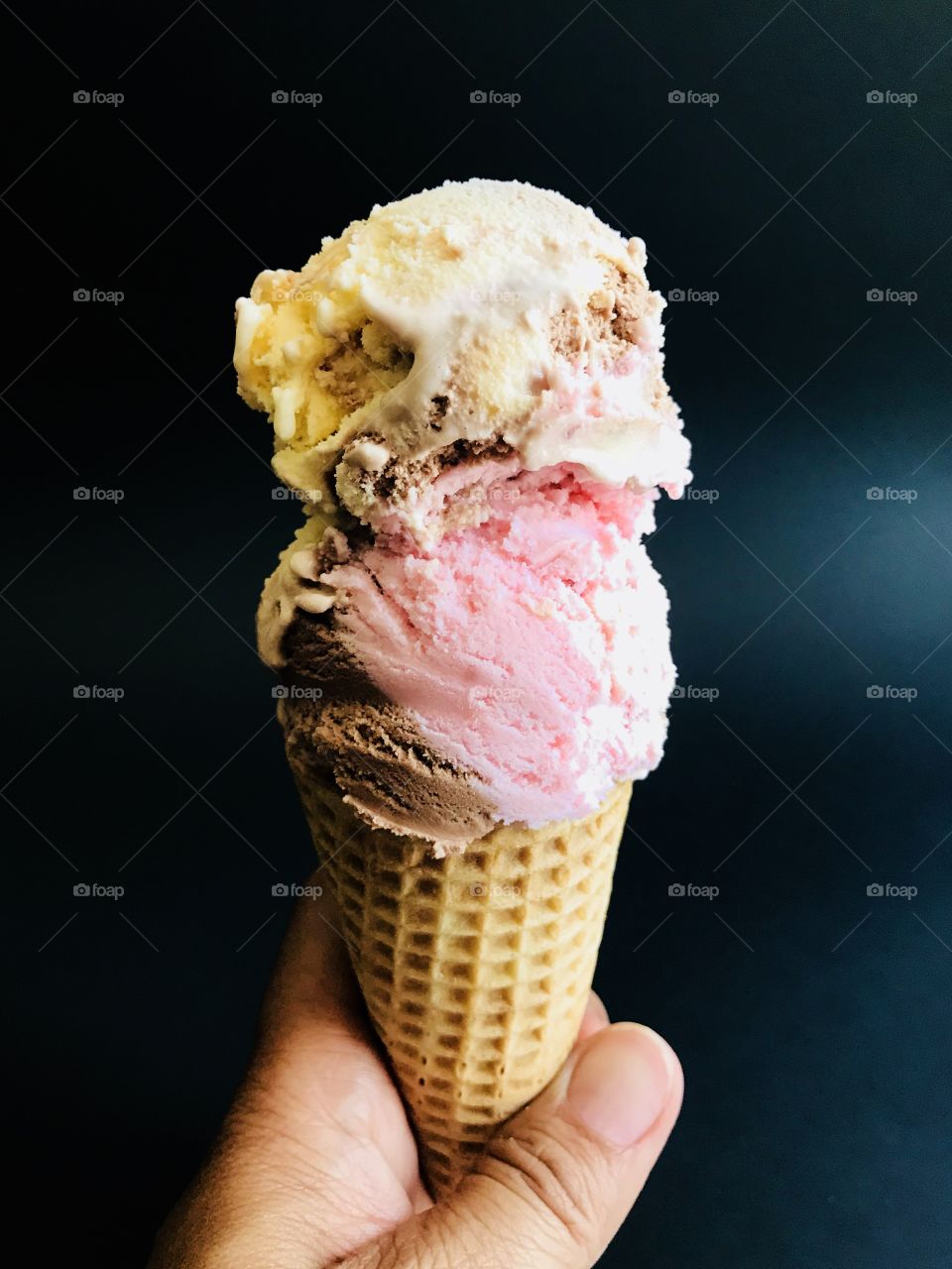 Yummy ice cream for the hot season 