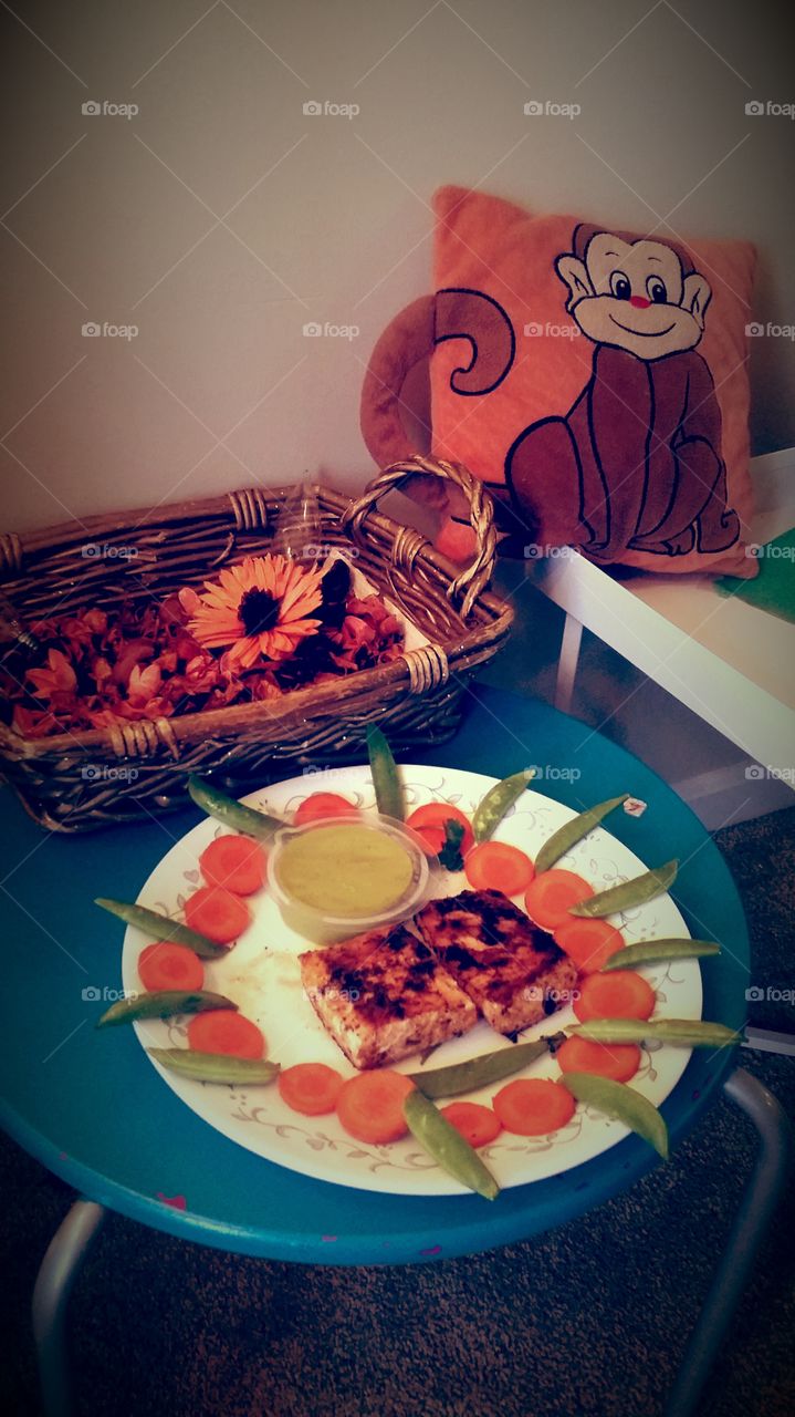 crispy Salmon with avacado