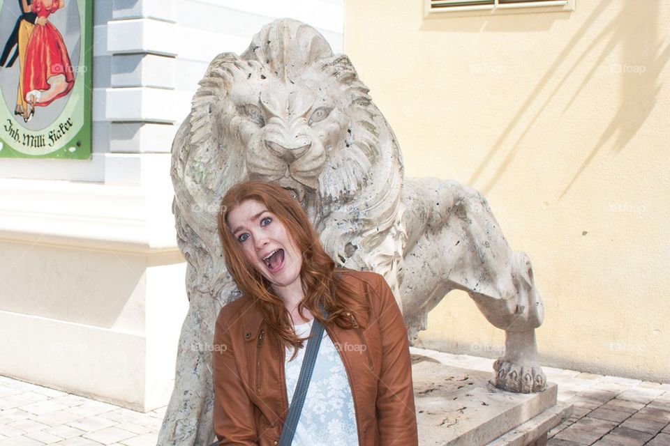 Girl eaten by lion