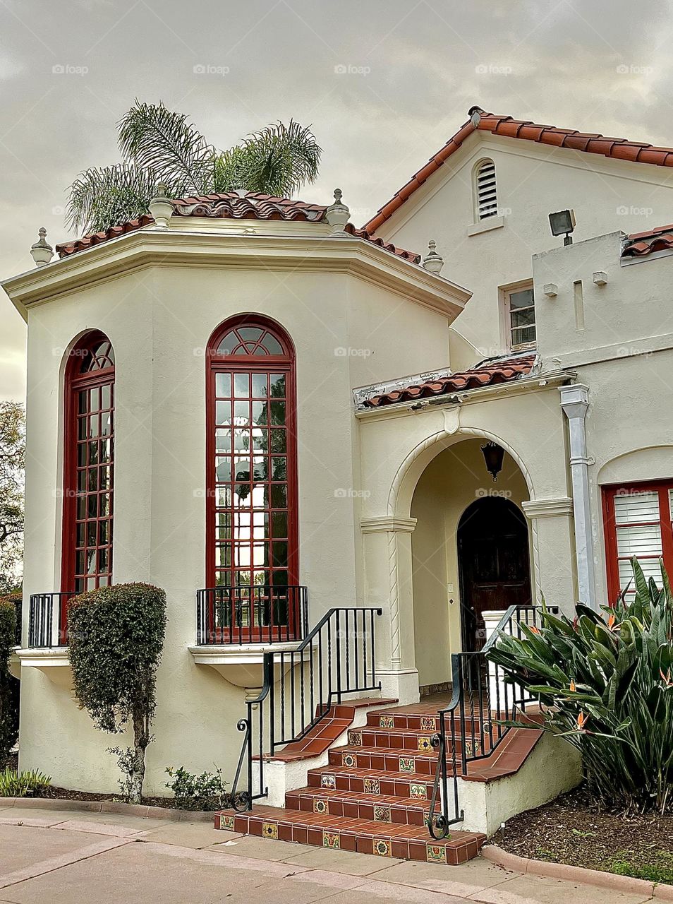 Spanish Colonial Revival architecture residence