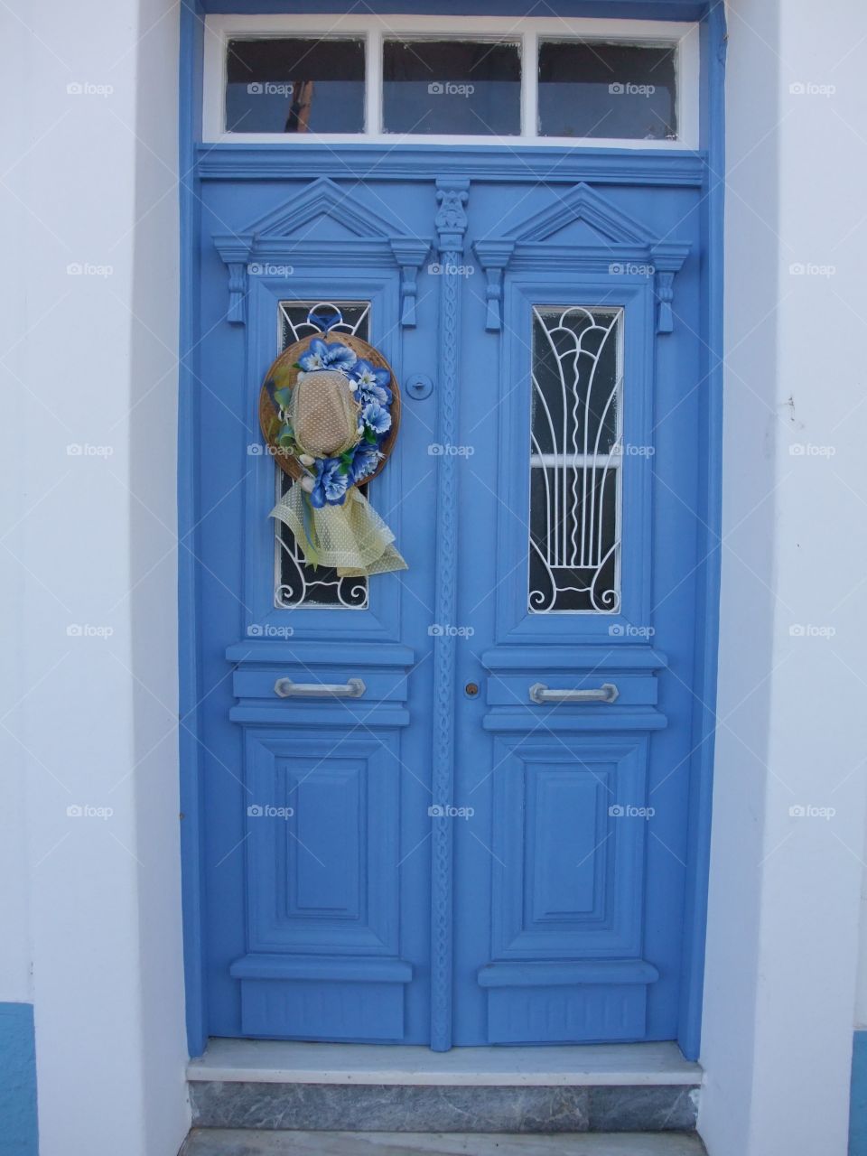 Decorated door 