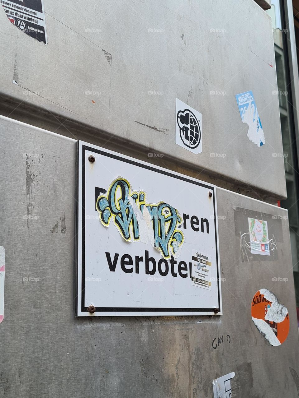 Here are alot of stickers at one place but I found interesting that almost every single one of them was already chipped. This photo was taken in köln Germany.