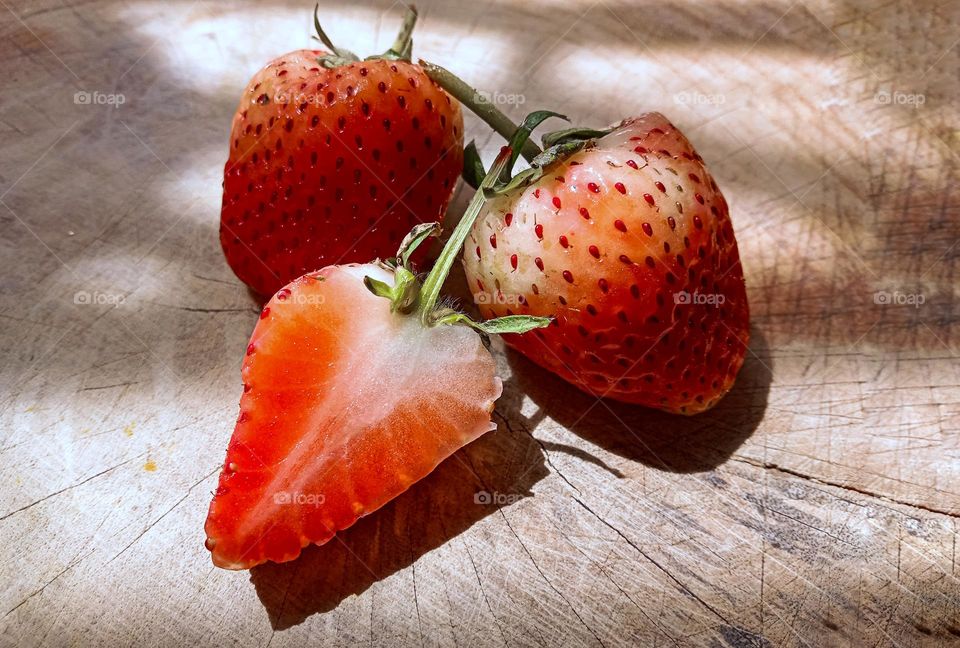 strawberry pattern background