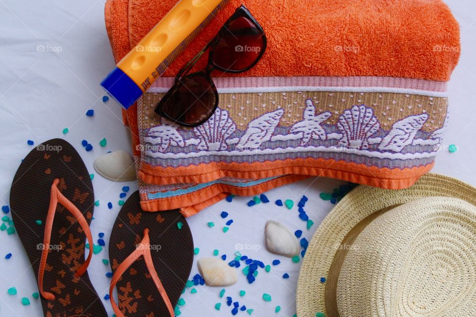 tropical travel and summer travel accessories