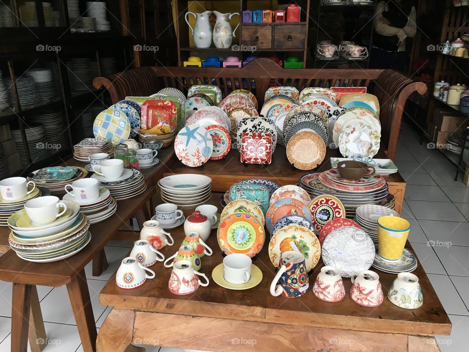 Antique plates and cups