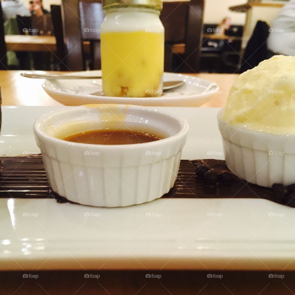 I have sweet tooth and what a beautiful way to show it by picturing a meringue pie and a chocolate fondant with salted caramel made by my favorite chef my mom. 