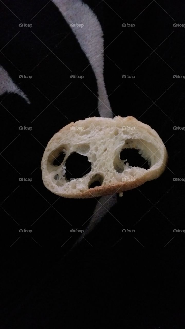 bread alien