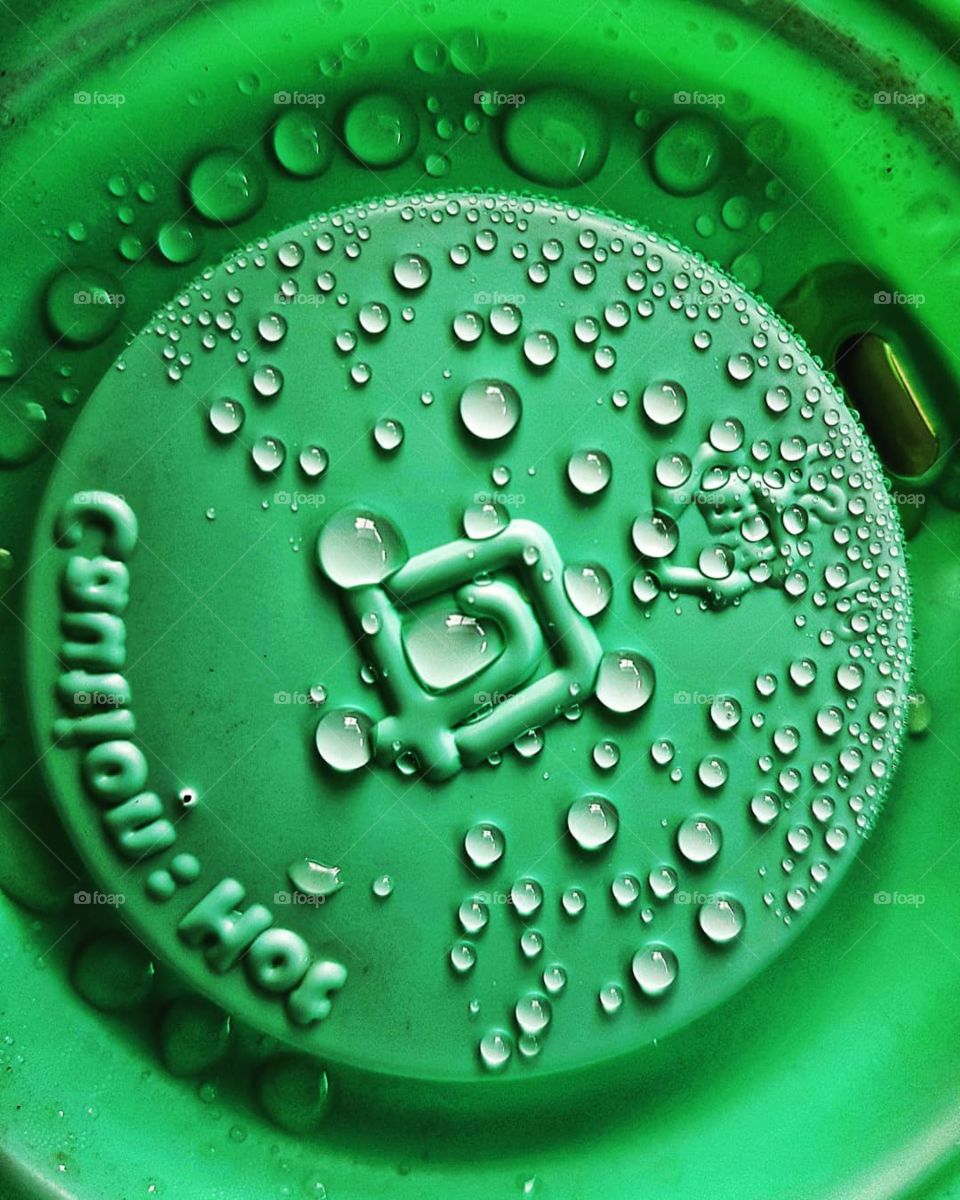 Seal # droplet # greenish # soft drinks # photography