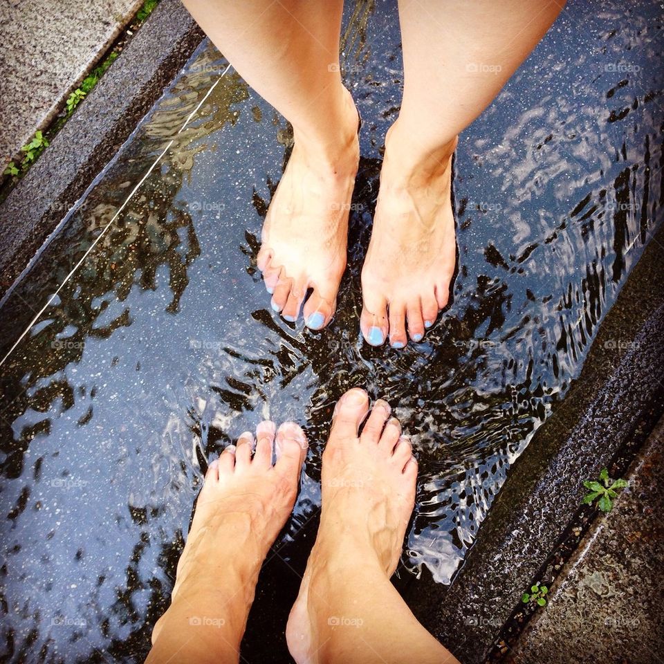 Feet and friends 