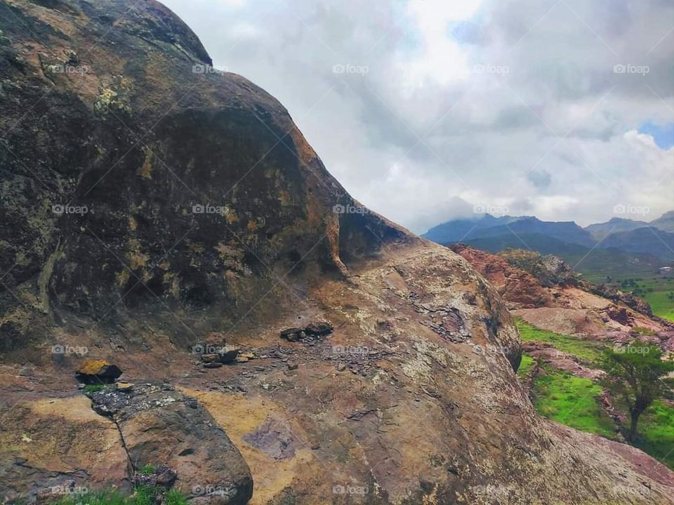 Glory be to God, the magnificent and picturesque view and the natural green trees are a view that is nothing more wonderful than it