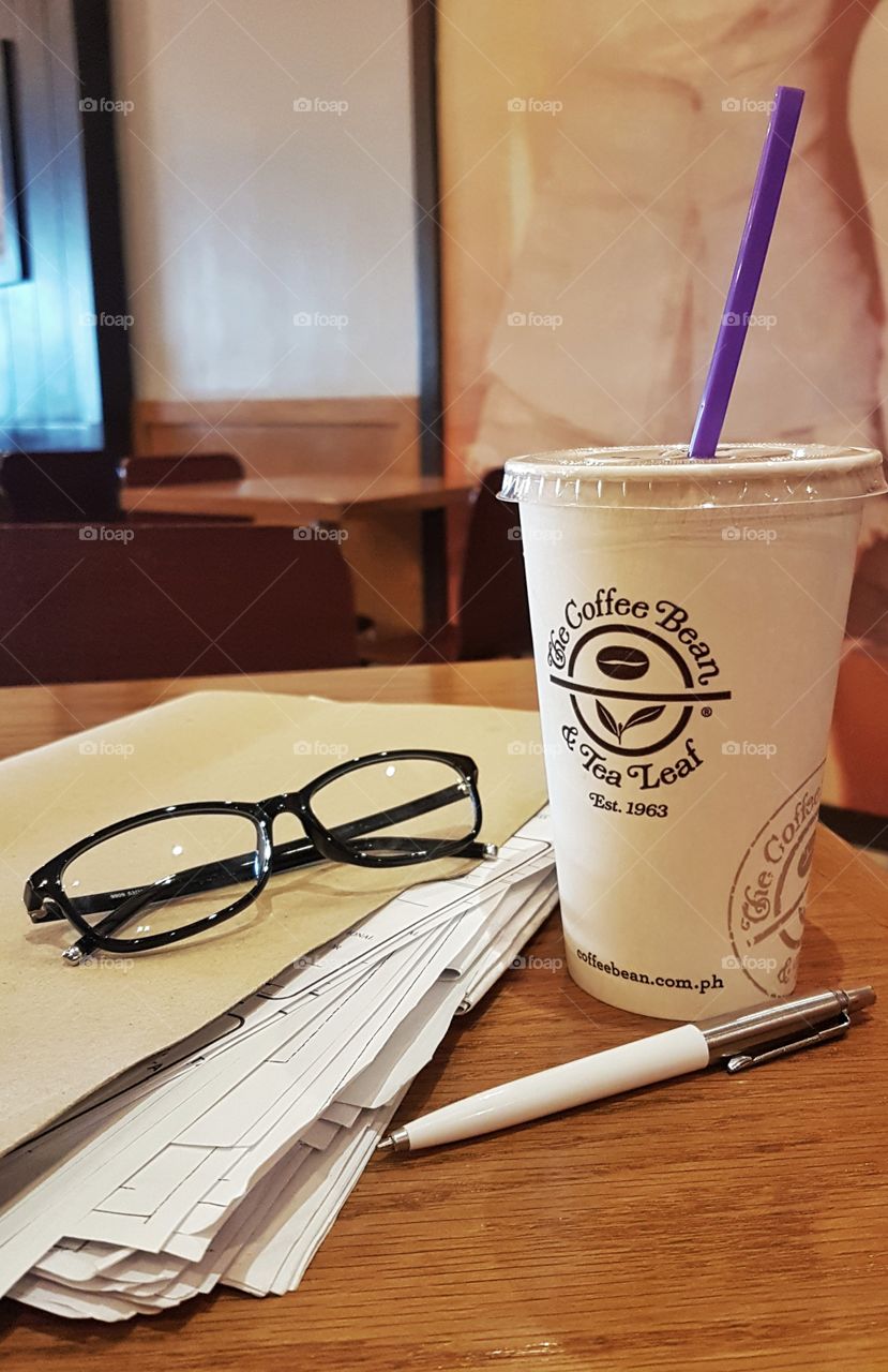 bring your work to the cafe