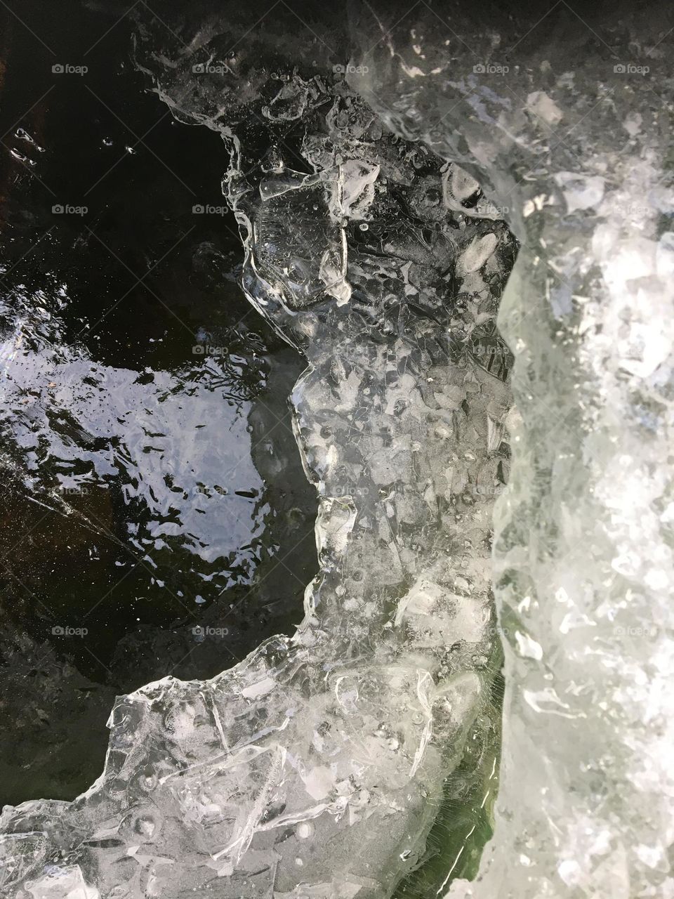 Frozen water in several layers 