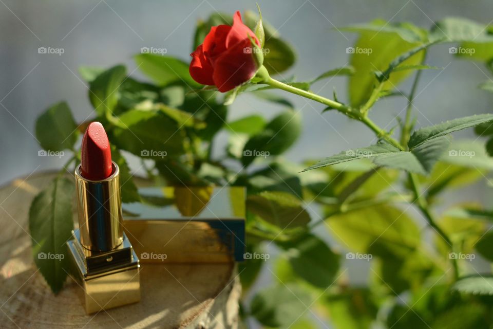 red lipstick
