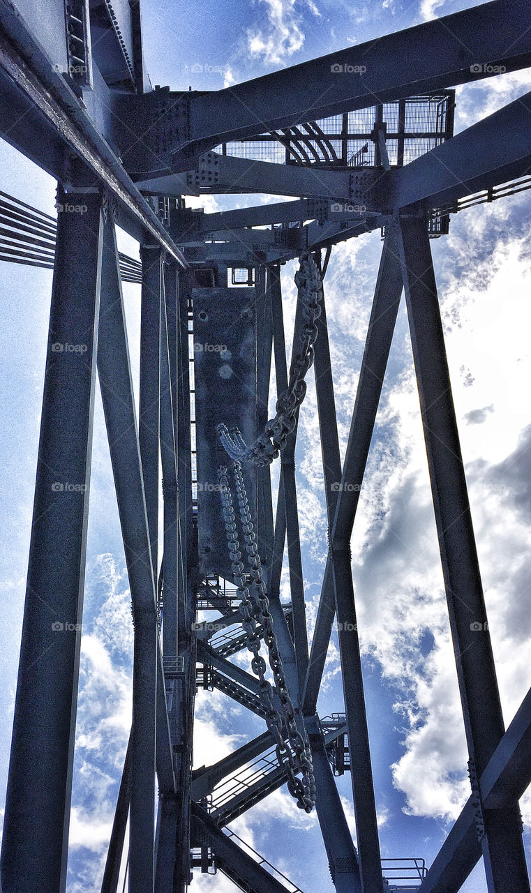 Counterweight of a vertical-lift bridge seen from below