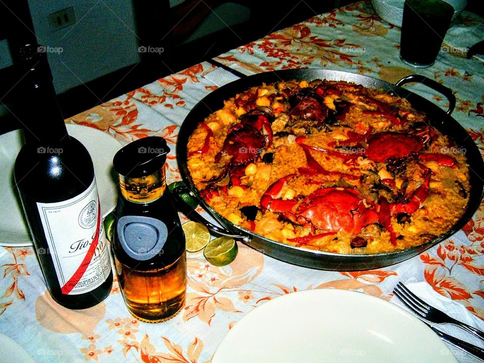 a typical paella