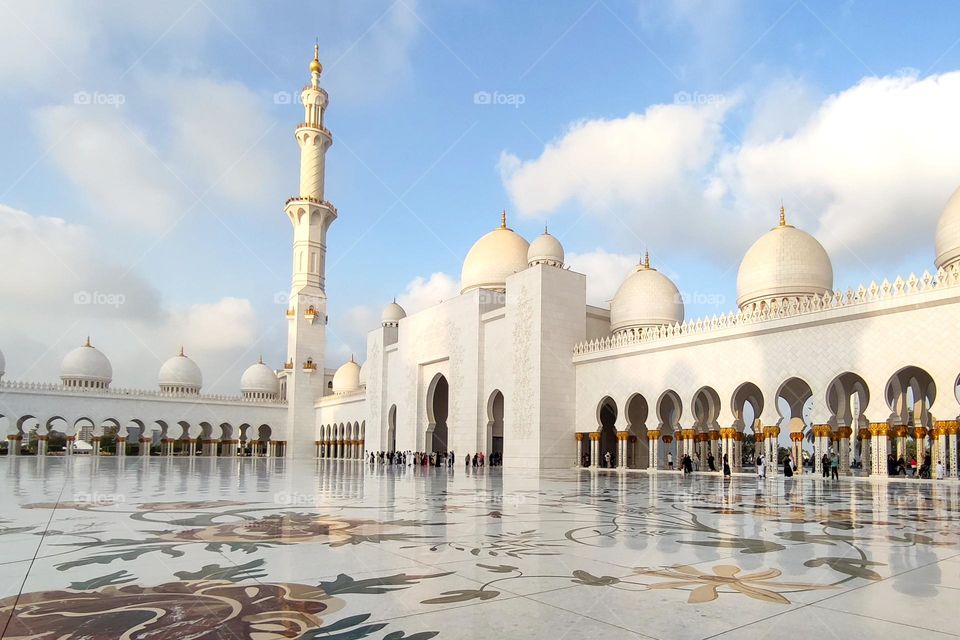 Abu Dhabi,Incredible White Mosque Architecture