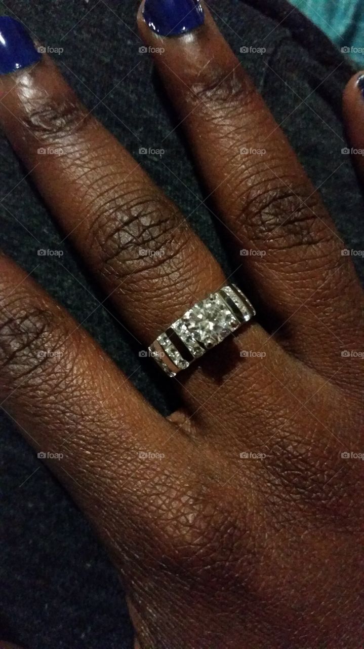 me. got me my new Feri designer ring and I love it ..get it here》》》
www.gwtcorp.com/fashionista67
