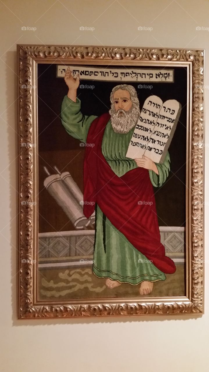 Moses carrying the Torah
Painting on rug
