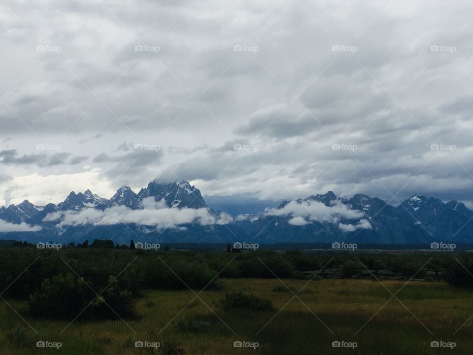 Beautiful, cloudy Mountain view 