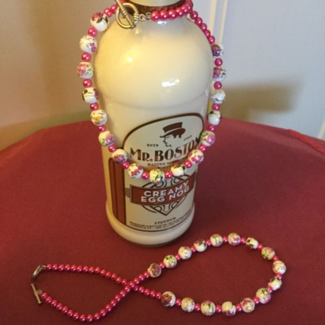 Decorative Rose necklace 